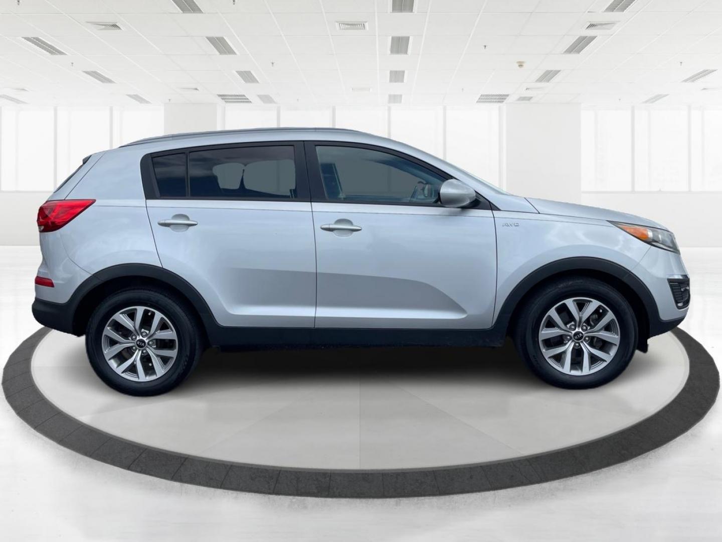 2016 Kia Sportage LX AWD (KNDPBCAC3G7) with an 2.4L V6 DOHC 24V engine, 6-Speed Automatic transmission, located at 4508 South Dixie Dr, Moraine, OH, 45439, (937) 908-9800, 39.689976, -84.218452 - 2016 Kia Sportage LX AWD - Photo#1