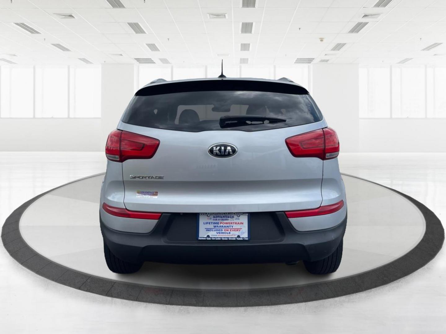 2016 Kia Sportage LX AWD (KNDPBCAC3G7) with an 2.4L V6 DOHC 24V engine, 6-Speed Automatic transmission, located at 4508 South Dixie Dr, Moraine, OH, 45439, (937) 908-9800, 39.689976, -84.218452 - 2016 Kia Sportage LX AWD - Photo#3