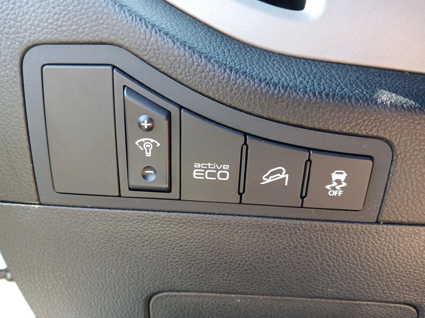 2016 Kia Sportage LX FWD (KNDPB3AC7G7) with an 2.4L V6 DOHC 24V engine, 6-Speed Automatic transmission, located at 8750 N County Rd 25A, Piqua, OH, 45356, (937) 908-9800, 40.164391, -84.232513 - 2016 Kia Sportage LX FWD - Photo#16