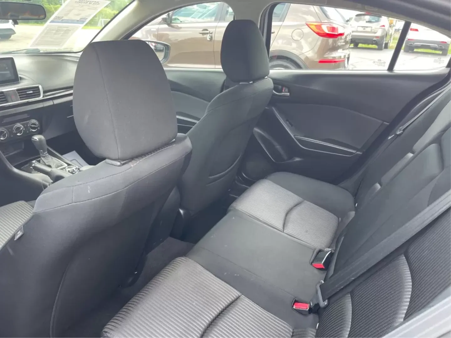 2016 Mazda Mazda3 i Sport (JM1BM1U73G1) with an SKYACTIV-G 2L I-4 gasoline direct injection engine, located at 1184 Kauffman Ave, Fairborn, OH, 45324, (937) 908-9800, 39.807072, -84.030914 - Experience a new level of driving with the 2016 Mazda3 i Sport, available now at Advantage Car and Credit in Fairborn, OH. This stylish sedan is more than just a mode of transportation; it's your perfect companion for everything from daily commutes to weekend road trips. With an impressive fuel-effi - Photo#9