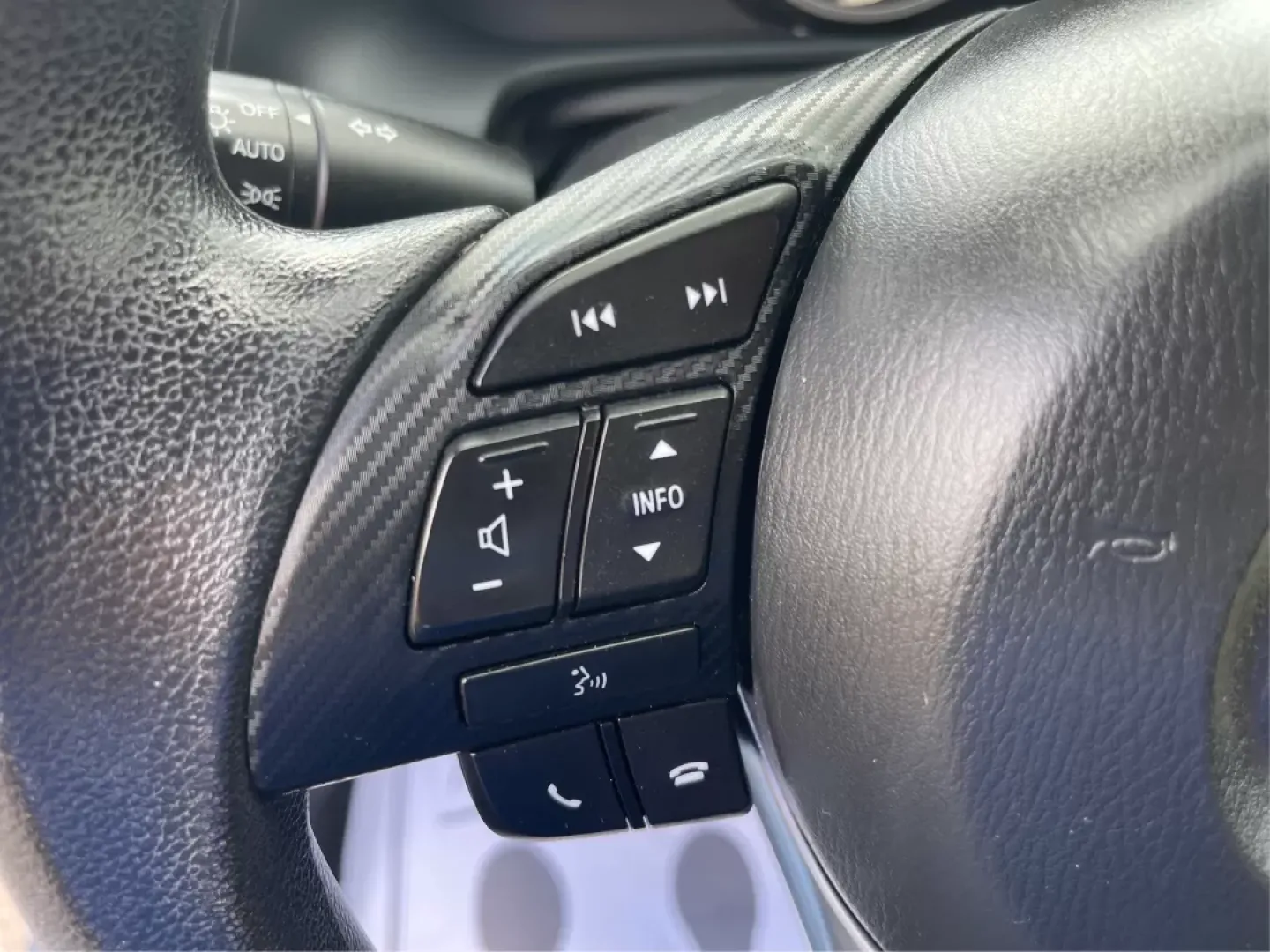 2016 Mazda Mazda3 i Sport (JM1BM1U73G1) with an SKYACTIV-G 2L I-4 gasoline direct injection engine, located at 1184 Kauffman Ave, Fairborn, OH, 45324, (937) 908-9800, 39.807072, -84.030914 - Experience a new level of driving with the 2016 Mazda3 i Sport, available now at Advantage Car and Credit in Fairborn, OH. This stylish sedan is more than just a mode of transportation; it's your perfect companion for everything from daily commutes to weekend road trips. With an impressive fuel-effi - Photo#15