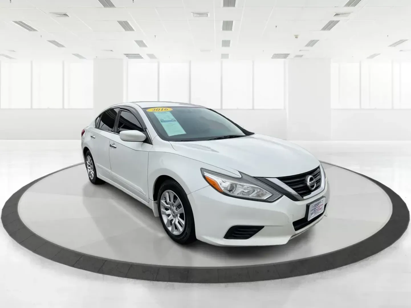 2016 Nissan Altima 2.5 S (1N4AL3AP7GN) with an 2.5L I-4 DOHC engine, located at 1951 S Dayton Lakeview Rd., New Carlisle, OH, 45344, (937) 908-9800, 39.890999, -84.050255 - 2016 Nissan Altima 2.5 S - Photo#0