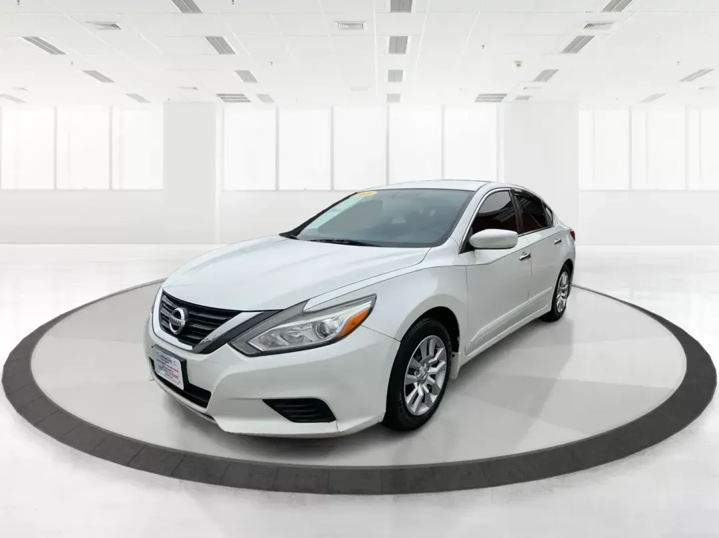 2016 Nissan Altima 2.5 S (1N4AL3AP7GN) with an 2.5L I-4 DOHC engine, located at 1951 S Dayton Lakeview Rd., New Carlisle, OH, 45344, (937) 908-9800, 39.890999, -84.050255 - 2016 Nissan Altima 2.5 S - Photo#7