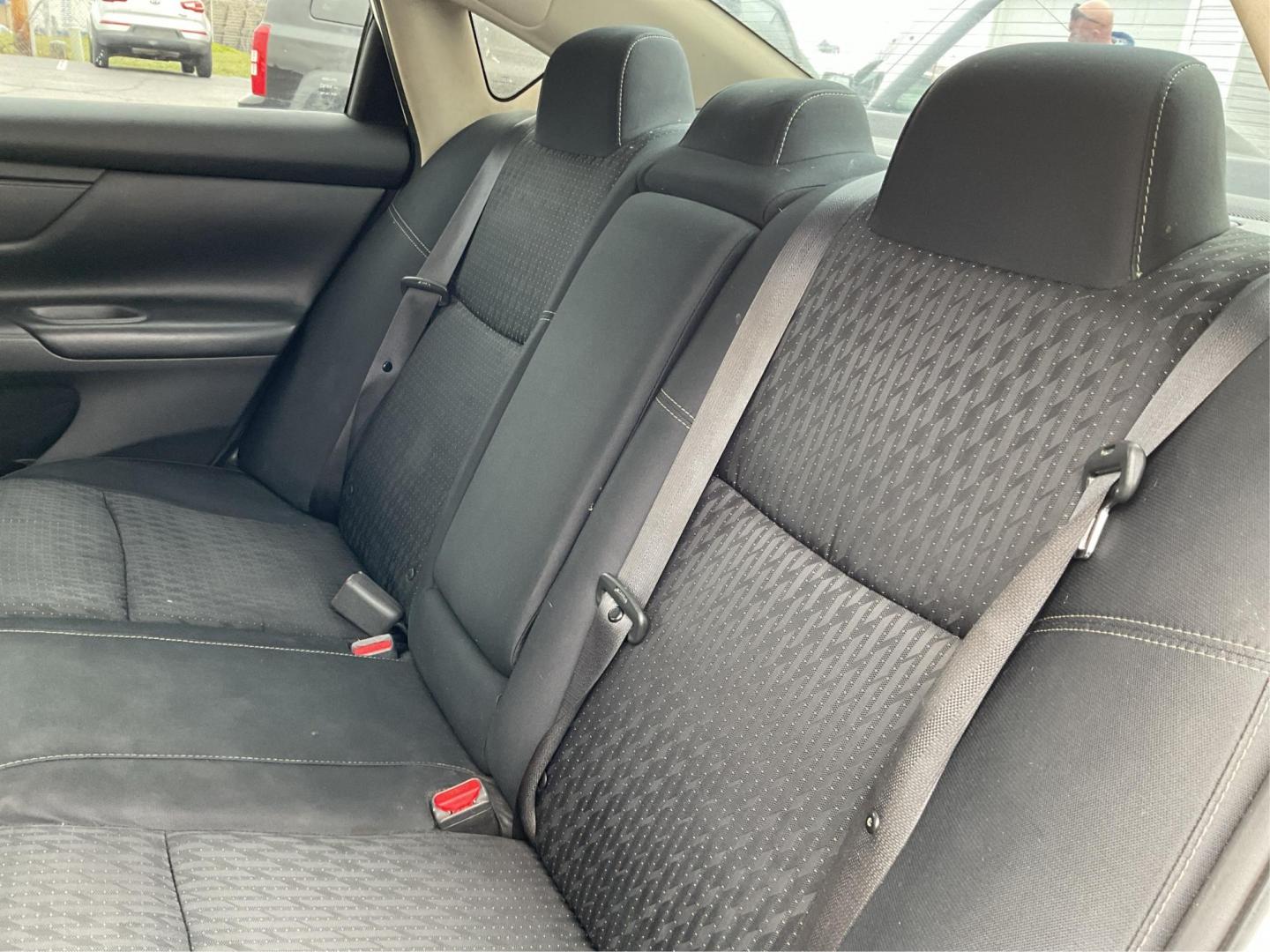 2016 Nissan Altima 2.5 S (1N4AL3AP7GN) with an 2.5L I-4 DOHC engine, located at 1951 S Dayton Lakeview Rd., New Carlisle, OH, 45344, (937) 908-9800, 39.890999, -84.050255 - 2016 Nissan Altima 2.5 S - Photo#9