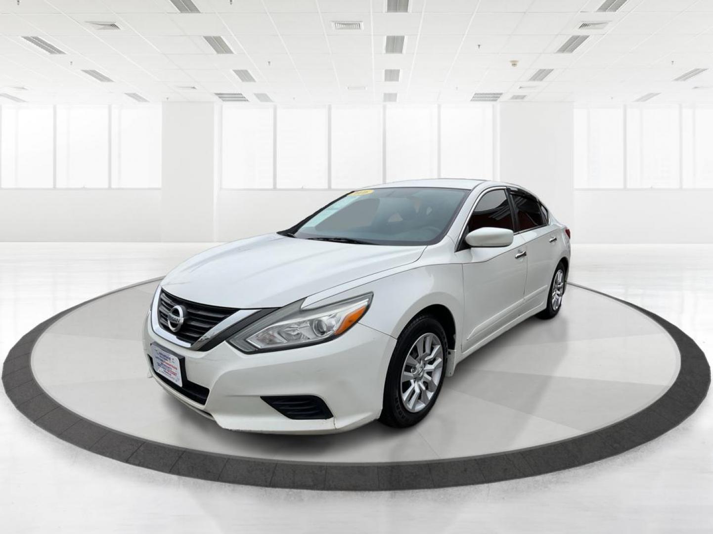 2016 Nissan Altima 2.5 S (1N4AL3AP7GN) with an 2.5L I-4 DOHC engine, located at 1951 S Dayton Lakeview Rd., New Carlisle, OH, 45344, (937) 908-9800, 39.890999, -84.050255 - 2016 Nissan Altima 2.5 S - Photo#7