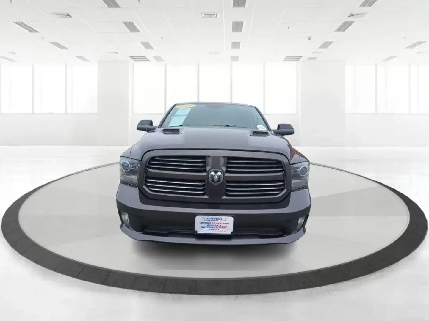 2016 Ram 1500 Sport Crew Cab SWB 4WD (1C6RR7MT8GS) with an 5.7L V8 OHV 16V engine, 8-Speed Automatic transmission, located at 401 Woodman Dr, Riverside, OH, 45431, (937) 908-9800, 39.760899, -84.123421 - 2016 Ram 1500 Sport Crew Cab SWB 4WD - Photo#6
