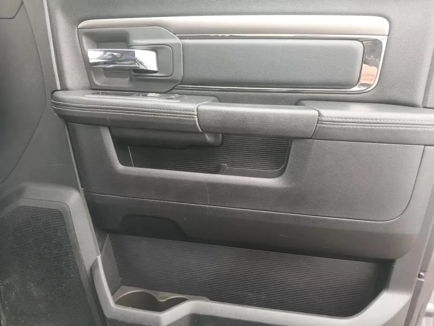 2016 Ram 1500 Sport Crew Cab SWB 4WD (1C6RR7MT8GS) with an 5.7L V8 OHV 16V engine, 8-Speed Automatic transmission, located at 401 Woodman Dr, Riverside, OH, 45431, (937) 908-9800, 39.760899, -84.123421 - 2016 Ram 1500 Sport Crew Cab SWB 4WD - Photo#18