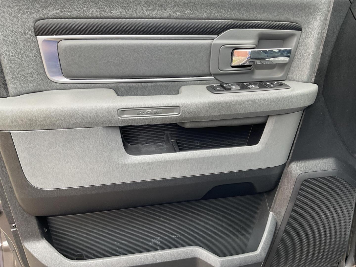 2016 Ram 1500 Big Horn (1C6RR7GT8GS) with an Other engine, located at 1951 S Dayton Lakeview Rd., New Carlisle, OH, 45344, (937) 908-9800, 39.890999, -84.050255 - One Owner - Photo#17