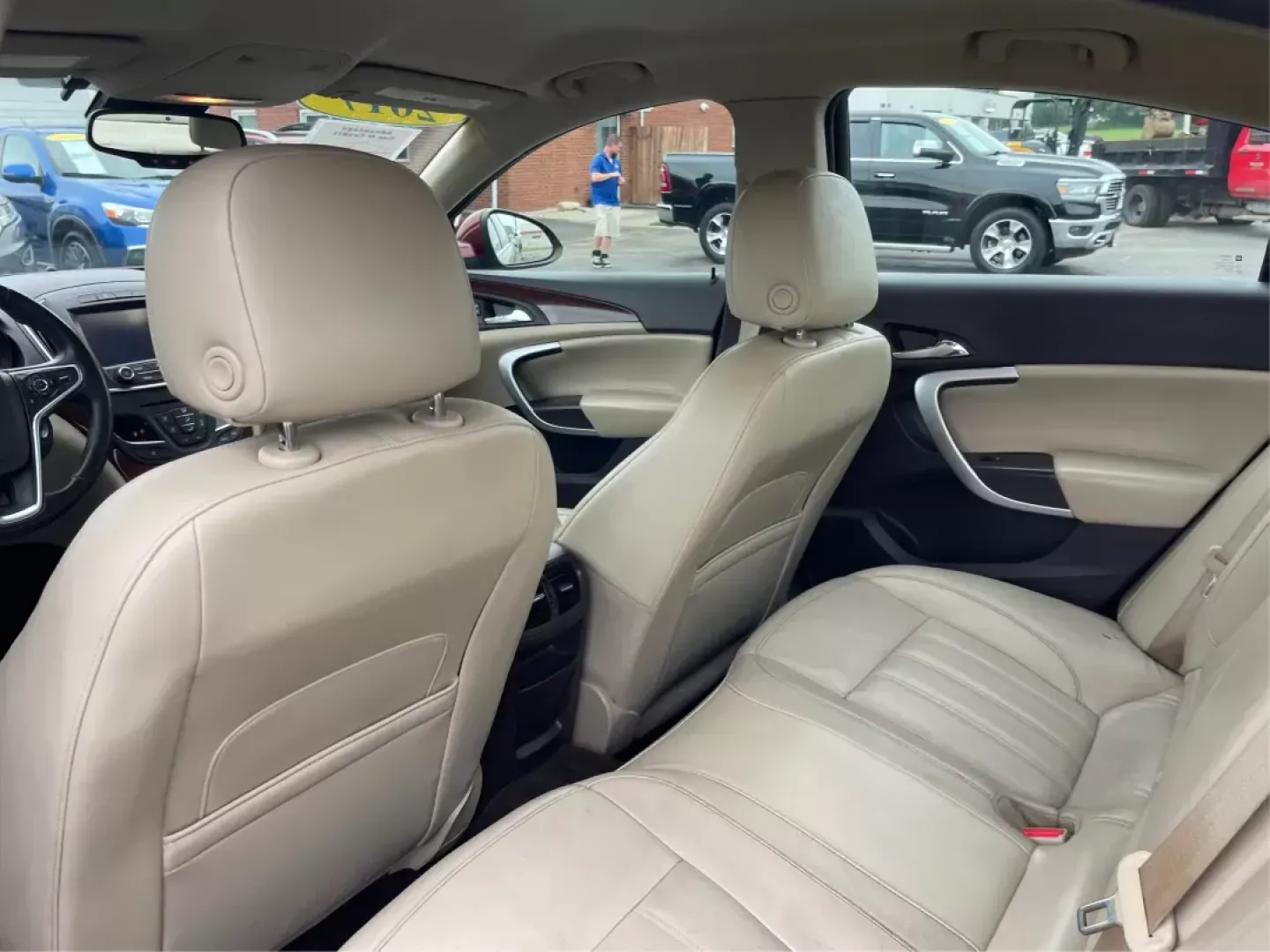 2017 Buick Regal Turbo (2G4GM5EX5H9) with an 2L I-4 gasoline direct injection engine, located at 1230 East Main St, Xenia, OH, 45385, (937) 908-9800, 39.688026, -83.910172 - **Elevate Your Commute in the Stylish 2017 Buick Regal Turbo**<br /> <br /> If you're searching for a vehicle that seamlessly blends sophistication with performance, the 2017 Buick Regal Turbo is your ideal choice. This sleek sedan is perfect for budget-conscious buyers who refuse to compromise on s - Photo#9
