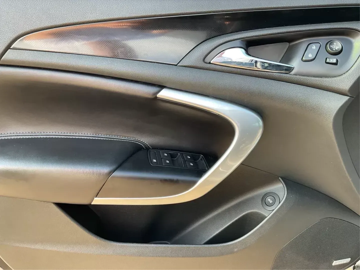 2017 Buick Regal Turbo GS (2G4GU5GX8H9) with an 2L I-4 gasoline direct injection engine, located at 8750 N County Rd 25A, Piqua, OH, 45356, (937) 908-9800, 40.164391, -84.232513 - **Unleash Your Driving Experience with the 2017 Buick Regal Turbo GS at Advantage Car and Credit!**<br /> <br /> Are you looking for a vehicle that perfectly harmonizes luxury, performance, and practicality? The 2017 Buick Regal Turbo GS is your ideal companion for daily commutes, weekend adventures - Photo#18