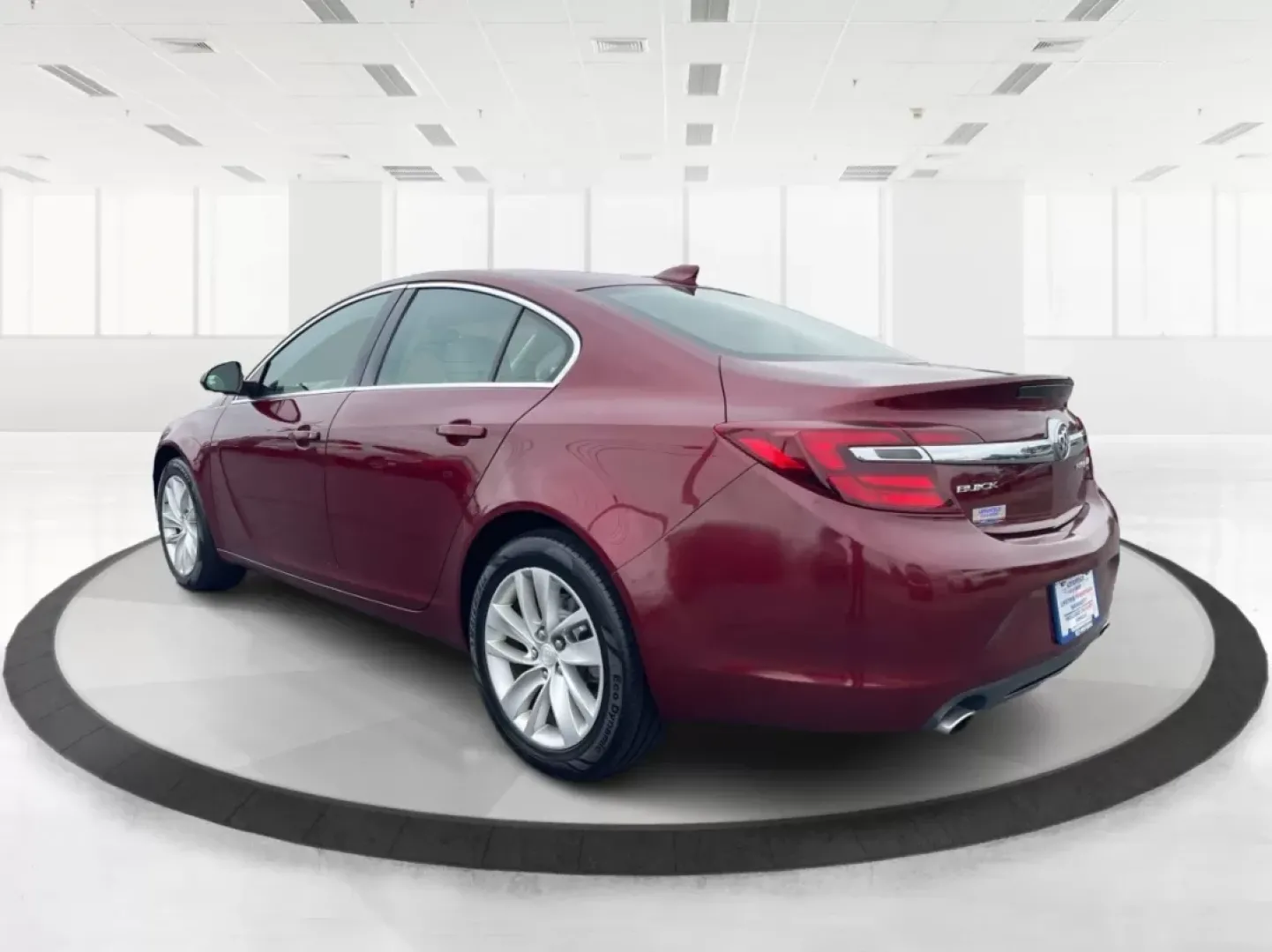 2017 Buick Regal Turbo (2G4GM5EX5H9) with an 2L I-4 gasoline direct injection engine, located at 1230 East Main St, Xenia, OH, 45385, (937) 908-9800, 39.688026, -83.910172 - **Elevate Your Commute in the Stylish 2017 Buick Regal Turbo**<br /> <br /> If you're searching for a vehicle that seamlessly blends sophistication with performance, the 2017 Buick Regal Turbo is your ideal choice. This sleek sedan is perfect for budget-conscious buyers who refuse to compromise on s - Photo#4