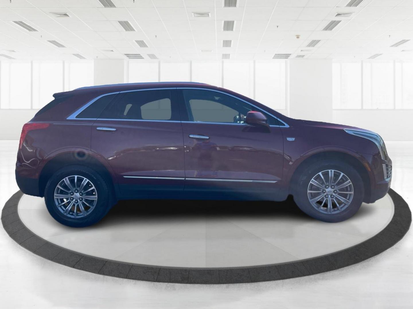 2017 Cadillac XT5 Luxury AWD (1GYKNDRS4HZ) with an 3.6L V6 DOHC 24V engine, 8-Speed Automatic transmission, located at 1099 N County Rd 25A, Troy, OH, 45373, (937) 908-9800, 40.057079, -84.212883 - 2017 Cadillac XT5 Luxury AWD - Photo#1