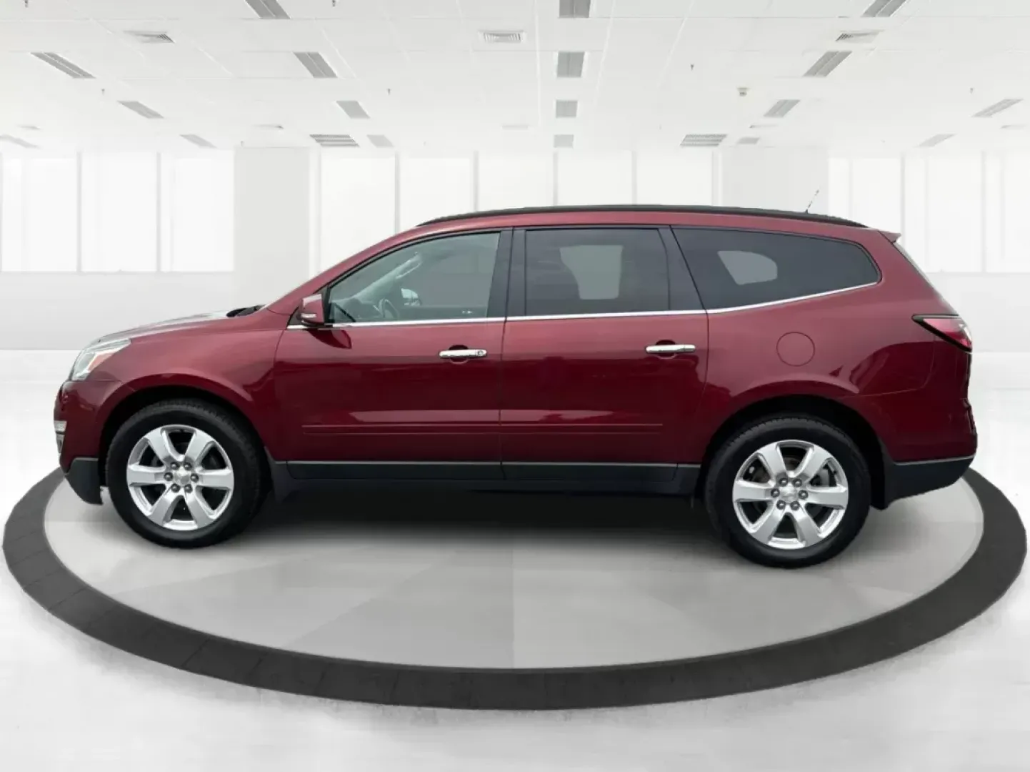 2017 Chevrolet Traverse 1LT (1GNKVGKD3HJ) with an 3.6L V-6 gasoline direct injection engine, located at 1099 N County Rd 25A, Troy, OH, 45373, (937) 908-9800, 40.057079, -84.212883 - **Adventure Awaits with the 2017 Chevrolet Traverse at Advantage Car and Credit!** <br /> <br /> If you're searching for a versatile vehicle that can handle everything life throws your way, look no further than this stunning 2017 Chevrolet Traverse. Perfectly suited for growing families, weekend adv - Photo#5