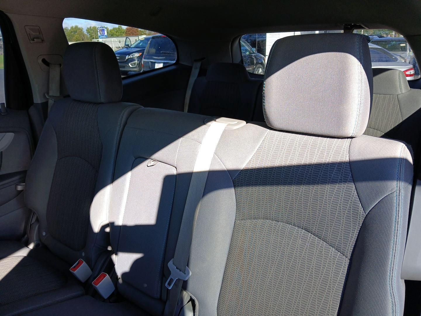 2017 Chevrolet Traverse LS AWD w/PDC (1GNKVFED0HJ) with an 3.6L V6 DOHC 24V engine, 6-Speed Automatic transmission, located at 1230 East Main St, Xenia, OH, 45385, (937) 908-9800, 39.688026, -83.910172 - Third Row - Photo#9