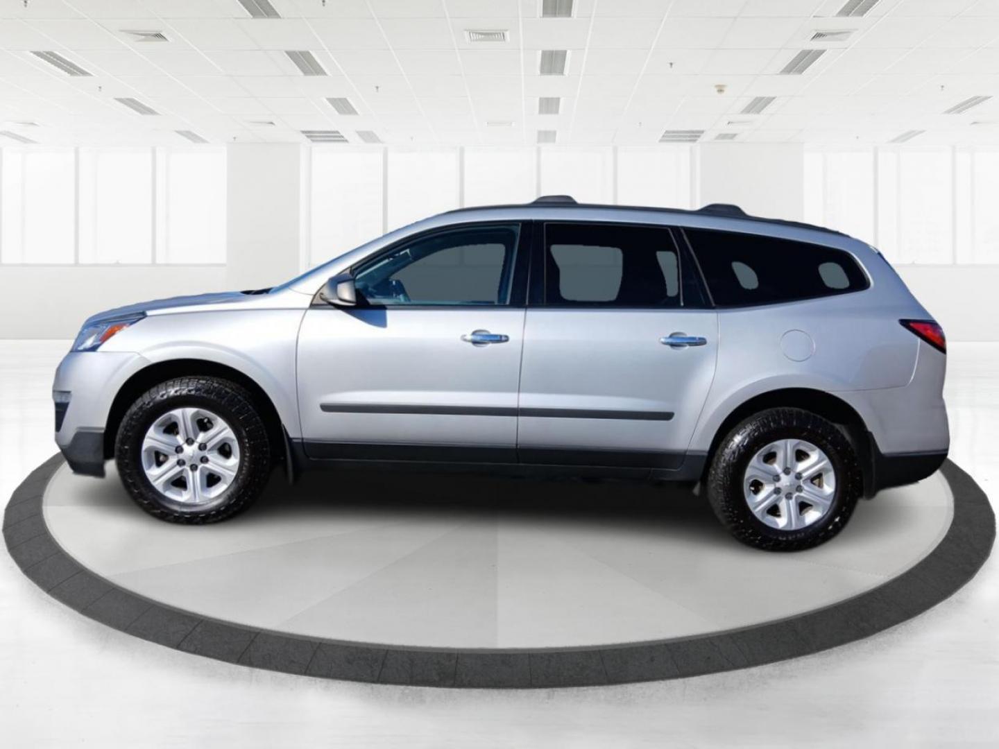 2017 Chevrolet Traverse LS AWD w/PDC (1GNKVFED0HJ) with an 3.6L V6 DOHC 24V engine, 6-Speed Automatic transmission, located at 1230 East Main St, Xenia, OH, 45385, (937) 908-9800, 39.688026, -83.910172 - Third Row - Photo#5