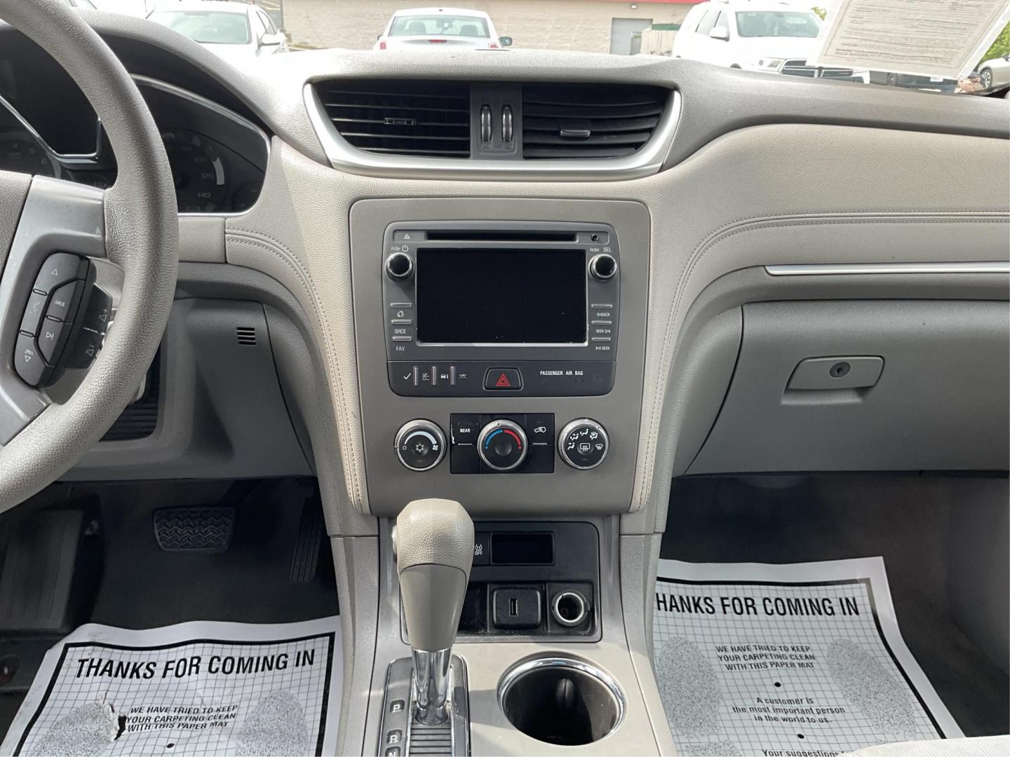 2017 Chevrolet Traverse LS (1GNKRFED9HJ) with an 3.6L V-6 gasoline direct injection engine, located at 1230 East Main St, Xenia, OH, 45385, (937) 908-9800, 39.688026, -83.910172 - Third Row - Photo#12