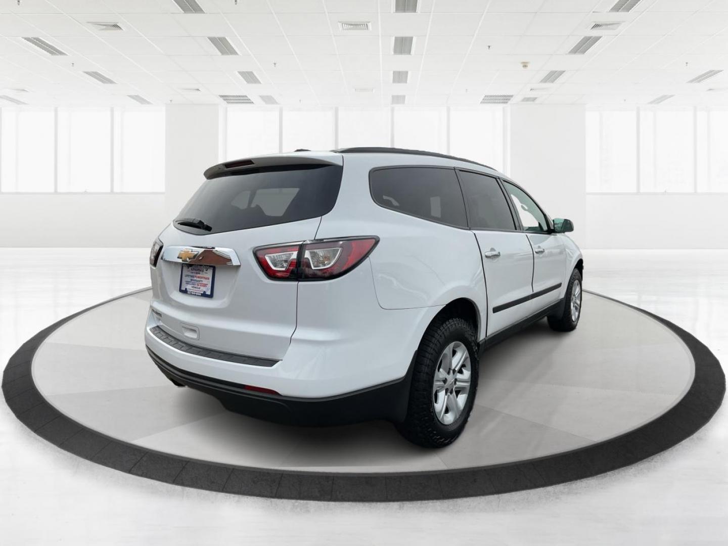 2017 Chevrolet Traverse LS (1GNKRFED9HJ) with an 3.6L V-6 gasoline direct injection engine, located at 1230 East Main St, Xenia, OH, 45385, (937) 908-9800, 39.688026, -83.910172 - Third Row - Photo#2