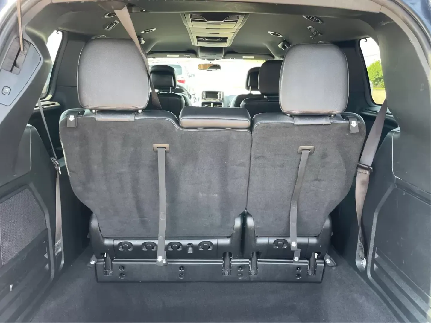 2017 Brilliant Black Crystal Pearl Coat Dodge Grand Caravan GT (2C4RDGEG9HR) with an 3.6L V6 DOHC 24V engine, 6-Speed Automatic transmission, located at 1951 S Dayton Lakeview Rd., New Carlisle, OH, 45344, (937) 908-9800, 39.890999, -84.050255 - 2017 Dodge Grand Caravan GT - Photo#11