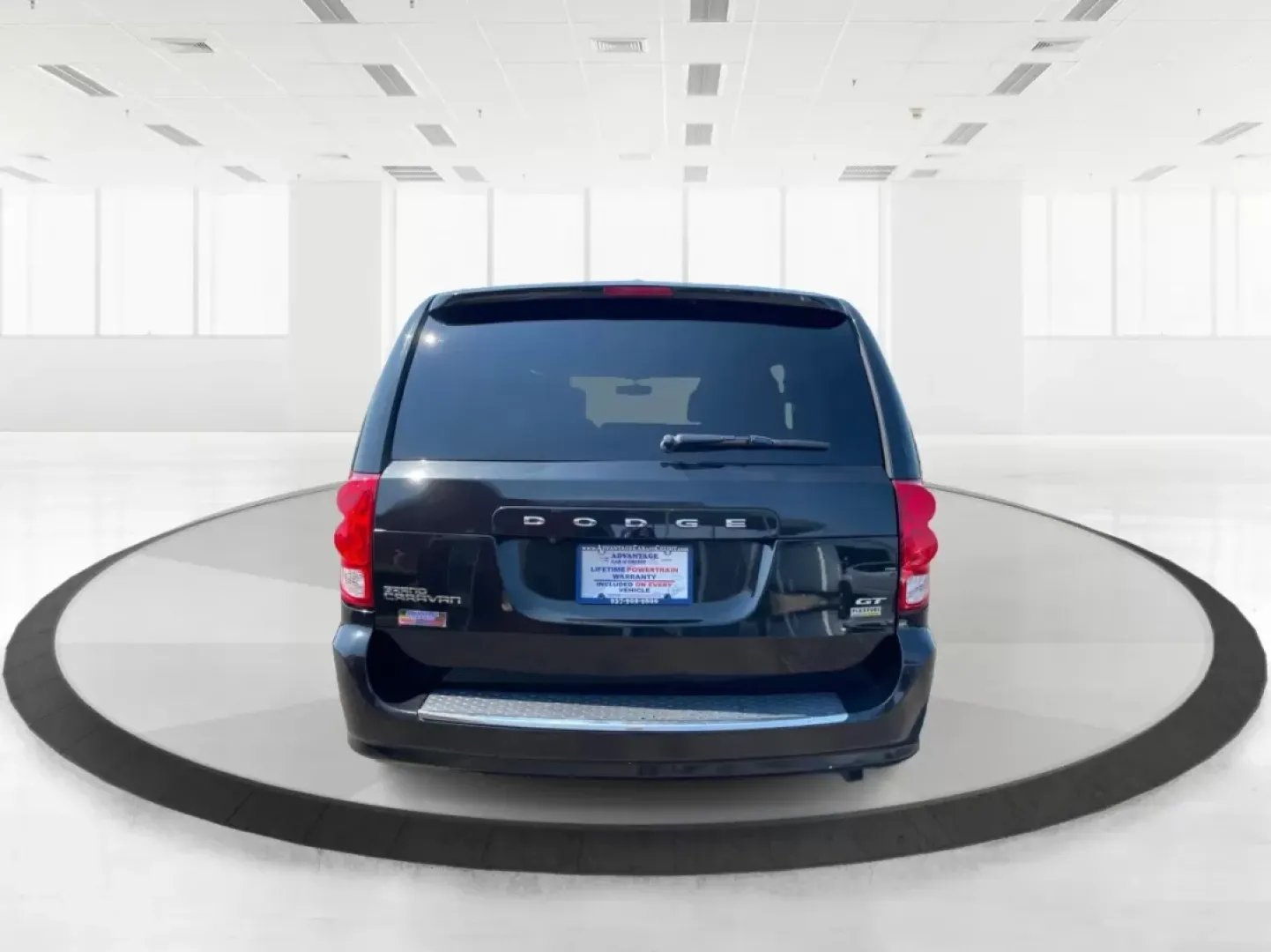 2017 Dodge Grand Caravan GT (2C4RDGEG9HR) with an 3.6L V6 DOHC 24V engine, 6-Speed Automatic transmission, located at 1951 S Dayton Lakeview Rd., New Carlisle, OH, 45344, (937) 908-9800, 39.890999, -84.050255 - **Discover Your Family's Adventure with the 2017 Dodge Grand Caravan GT at Advantage Car and Credit!**<br /> <br /> Are you ready to elevate your family's travel experience? The 2017 Dodge Grand Caravan GT is not just a vehicle; it's a lifestyle solution designed for families who love to explore, en - Photo#3