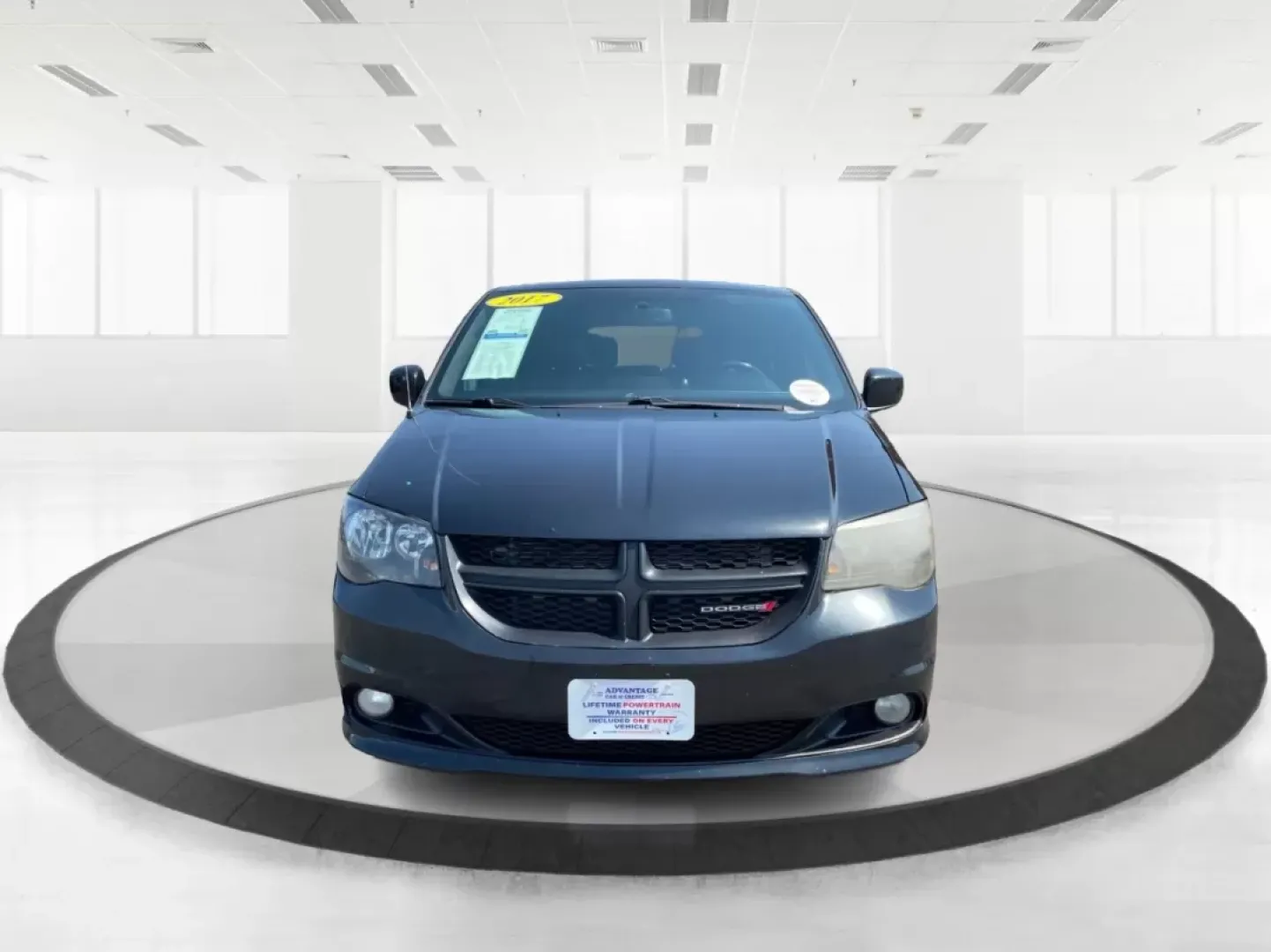 2017 Dodge Grand Caravan GT (2C4RDGEG9HR) with an 3.6L V6 DOHC 24V engine, 6-Speed Automatic transmission, located at 1951 S Dayton Lakeview Rd., New Carlisle, OH, 45344, (937) 908-9800, 39.890999, -84.050255 - **Discover Your Family's Adventure with the 2017 Dodge Grand Caravan GT at Advantage Car and Credit!**<br /> <br /> Are you ready to elevate your family's travel experience? The 2017 Dodge Grand Caravan GT is not just a vehicle; it's a lifestyle solution designed for families who love to explore, en - Photo#7