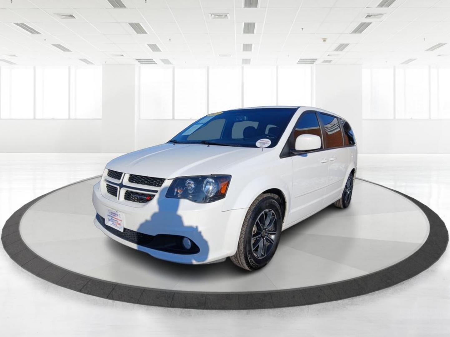 2017 Dodge Grand Caravan GT (2C4RDGEG2HR) with an 3.6L V6 DOHC 24V engine, 6-Speed Automatic transmission, located at 4508 South Dixie Dr, Moraine, OH, 45439, (937) 908-9800, 39.689976, -84.218452 - 2017 Dodge Grand Caravan GT - Photo#7
