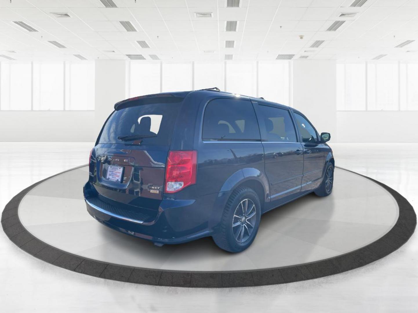 2017 Dodge Grand Caravan SXT (2C4RDGCG6HR) with an Other engine, located at 880 E. National Road, Vandalia, OH, 45377, (937) 908-9800, 39.891918, -84.183594 - 2017 Dodge Grand Caravan SXT - Photo#2