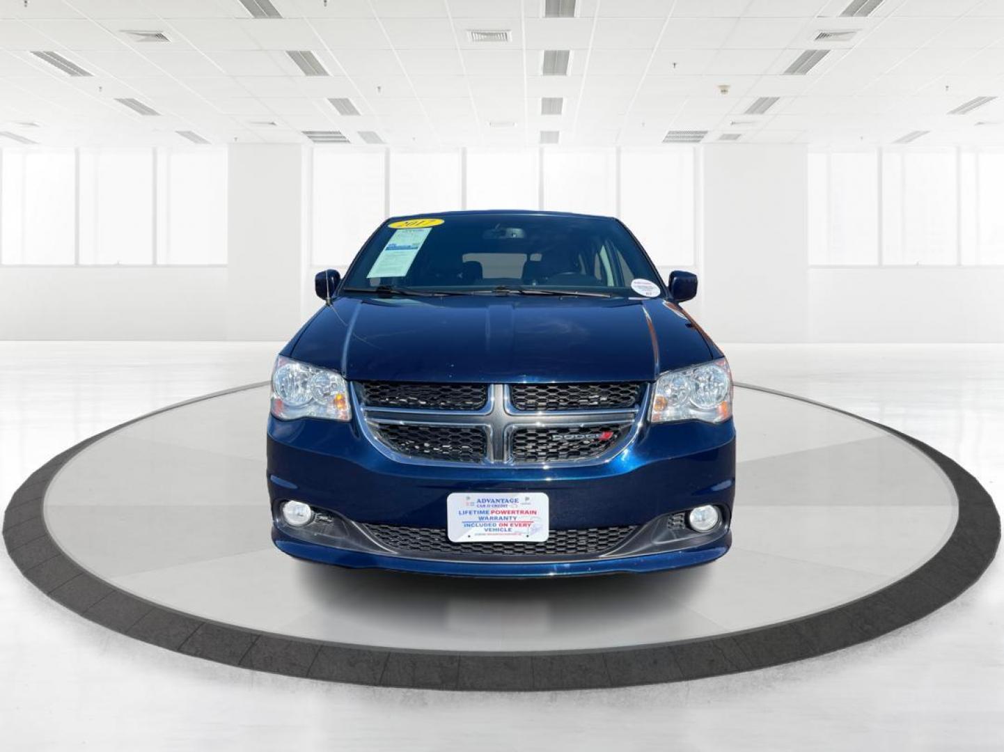 2017 Dodge Grand Caravan SXT (2C4RDGCG6HR) with an Other engine, located at 880 E. National Road, Vandalia, OH, 45377, (937) 908-9800, 39.891918, -84.183594 - 2017 Dodge Grand Caravan SXT - Photo#6