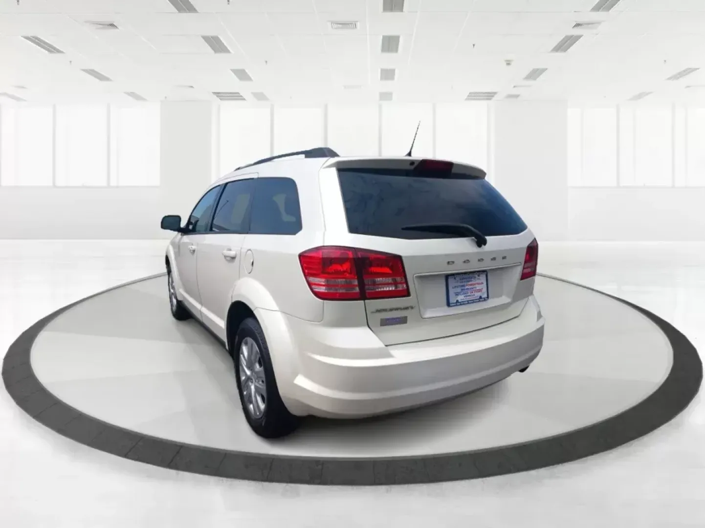 2017 Dodge Journey SE (3C4PDCAB2HT) with an 2.4L L4 DOHC 16V engine, 4-Speed Automatic transmission, located at 1951 S Dayton Lakeview Rd., New Carlisle, OH, 45344, (937) 908-9800, 39.890999, -84.050255 - One Owner - Photo#4