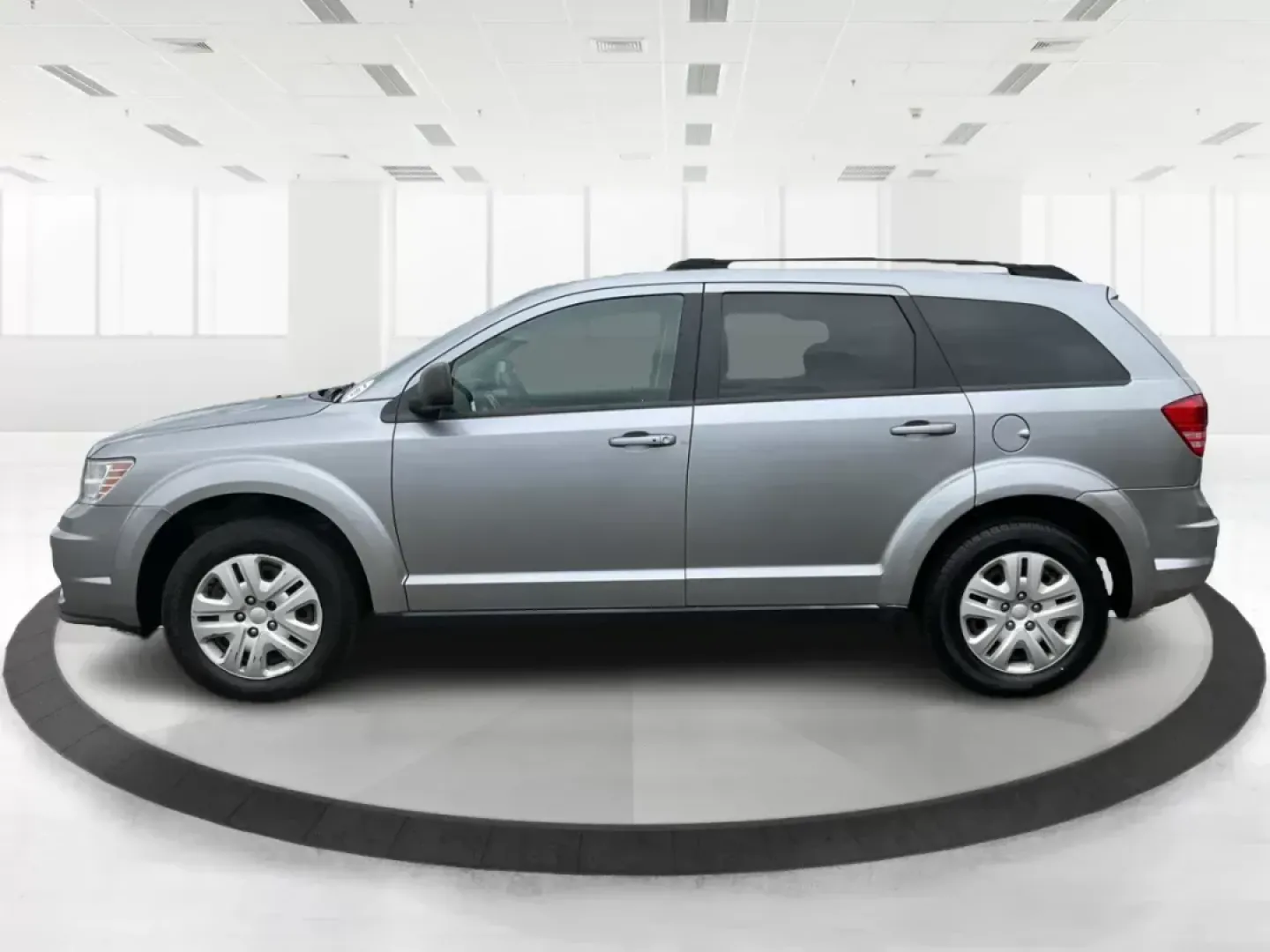 2017 Dodge Journey SE (3C4PDCAB2HT) with an Tigershark MultiAir 2.4L I-4 DOHC engine, located at 1099 N County Rd 25A, Troy, OH, 45373, (937) 908-9800, 40.057079, -84.212883 - **Unleash Your Family Adventures with the 2017 Dodge Journey at Advantage Car and Credit!**<br /> <br /> Are you searching for the perfect SUV to suit your growing family's needs or to make those weekend adventures more exciting? Look no further than this reliable and spacious **2017 Dodge Journey** - Photo#5