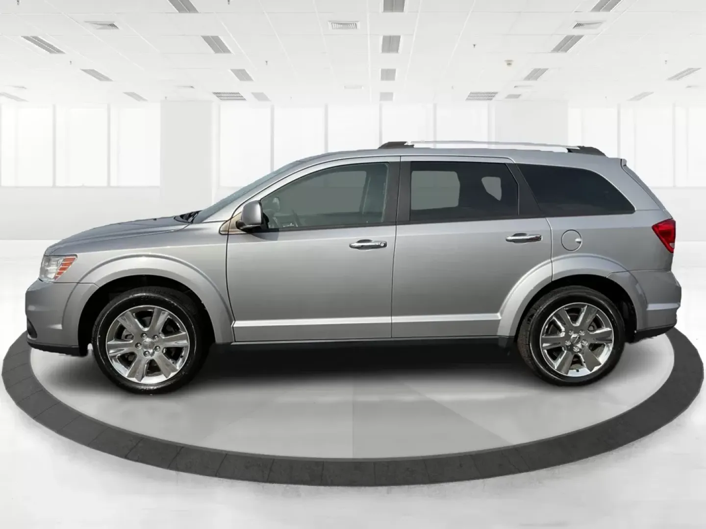 2017 Dodge Journey SXT AWD (3C4PDDBG9HT) with an Pentastar 3.6L V-6 DOHC engine, located at 1184 Kauffman Ave, Fairborn, OH, 45324, (937) 908-9800, 39.807072, -84.030914 - ### Explore New Adventures with the 2017 Dodge Journey SXT AWD at Advantage Car and Credit<br /> <br /> Looking for an SUV that can keep up with your dynamic lifestyle? The 2017 Dodge Journey SXT AWD is the perfect companion for growing families, weekend adventurers, and daily commuters alike. With - Photo#5