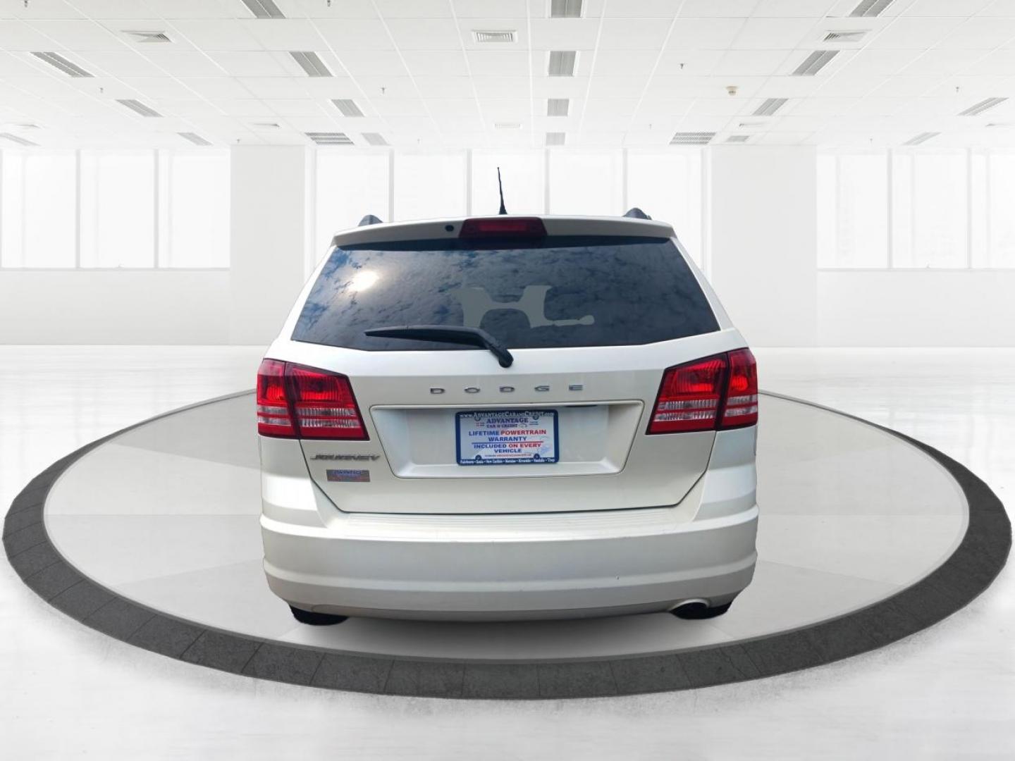 2017 Dodge Journey SE (3C4PDCAB2HT) with an 2.4L L4 DOHC 16V engine, 4-Speed Automatic transmission, located at 1951 S Dayton Lakeview Rd., New Carlisle, OH, 45344, (937) 908-9800, 39.890999, -84.050255 - One Owner - Photo#3