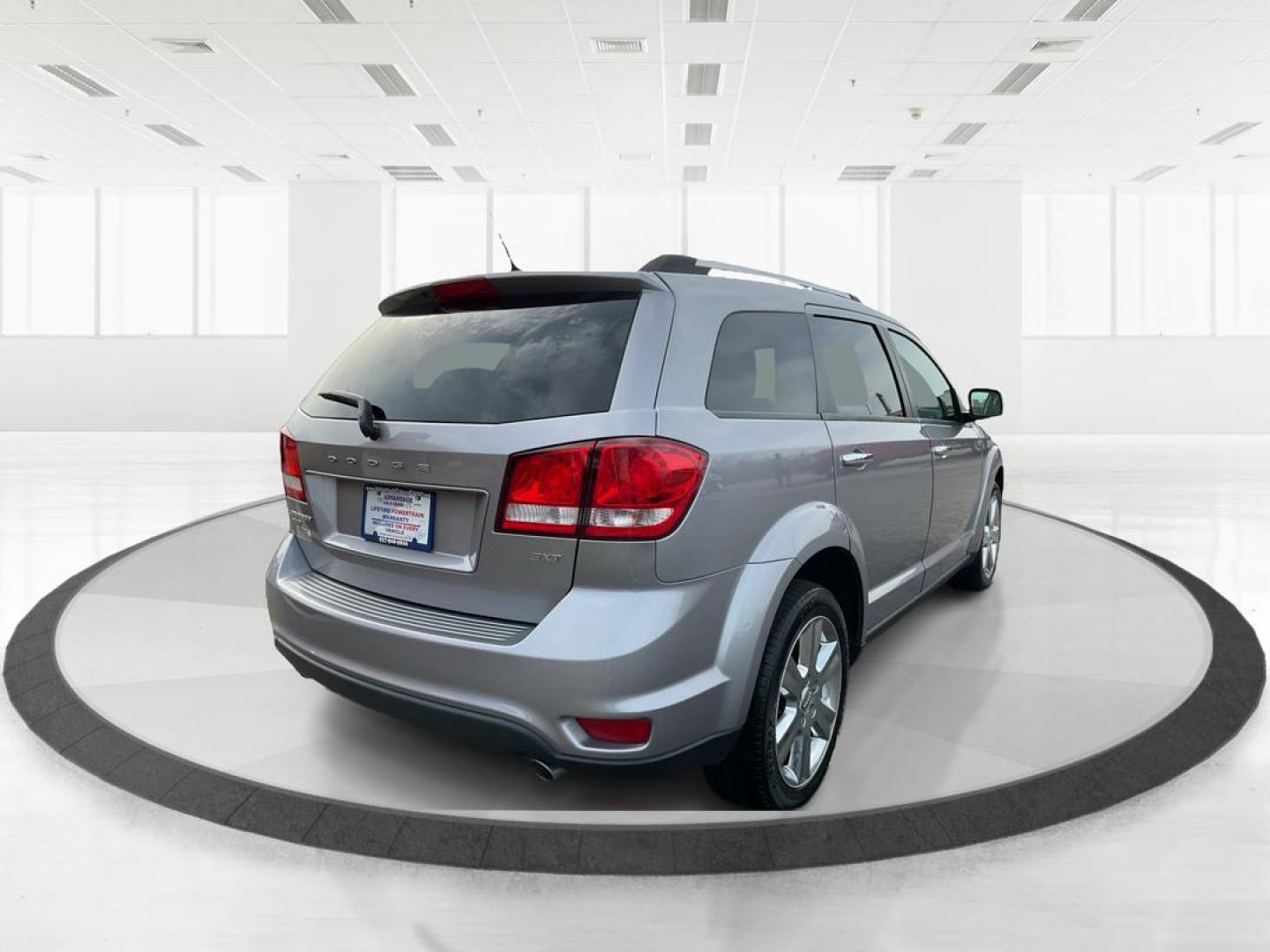 2017 Dodge Journey SXT AWD (3C4PDDBG9HT) with an Pentastar 3.6L V-6 DOHC engine, located at 880 E. National Road, Vandalia, OH, 45377, (937) 908-9800, 39.891918, -84.183594 - Third Row - Photo#2