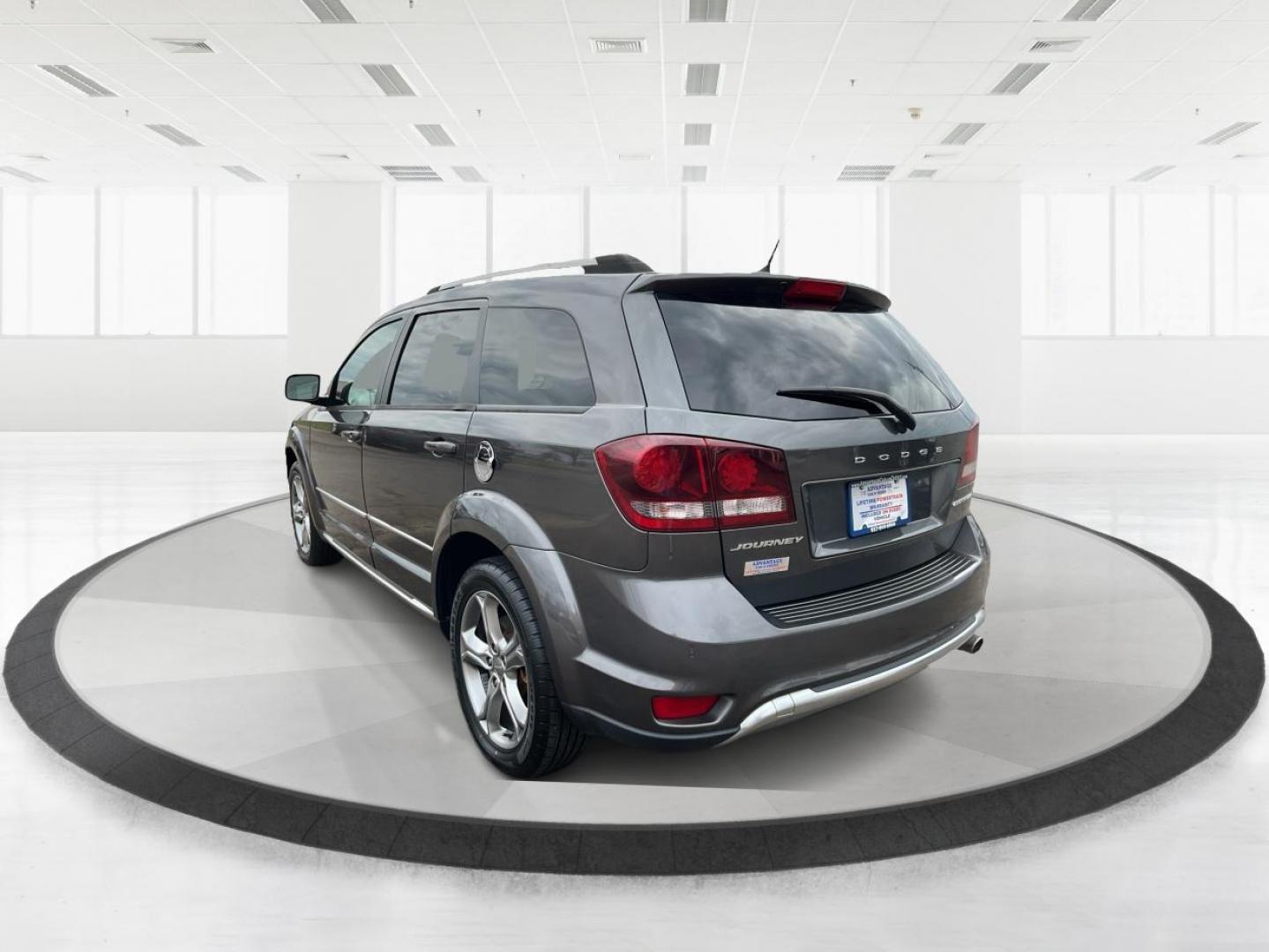 2017 Dodge Journey Crossroad (3C4PDCGB2HT) with an Pentastar 3.6L V-6 DOHC engine, located at 401 Woodman Dr, Riverside, OH, 45431, (937) 908-9800, 39.760899, -84.123421 - One Owner - Photo#4