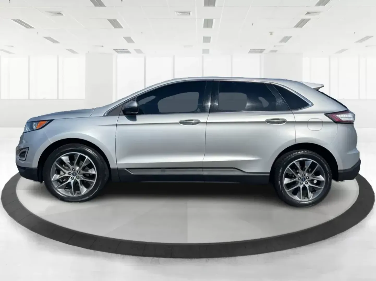 2017 Ford Edge Titanium (2FMPK3K98HB) with an Other engine, located at 880 E. National Road, Vandalia, OH, 45377, (937) 908-9800, 39.891918, -84.183594 - **Explore the Open Road with the 2017 Ford Edge Titanium Perfect for Family Adventures!**<br /> <br /> Are you ready to elevate your driving experience? Whether you're carting the kids to soccer practice or planning a weekend getaway, the 2017 Ford Edge Titanium SUV is your ticket to comfort and st - Photo#5