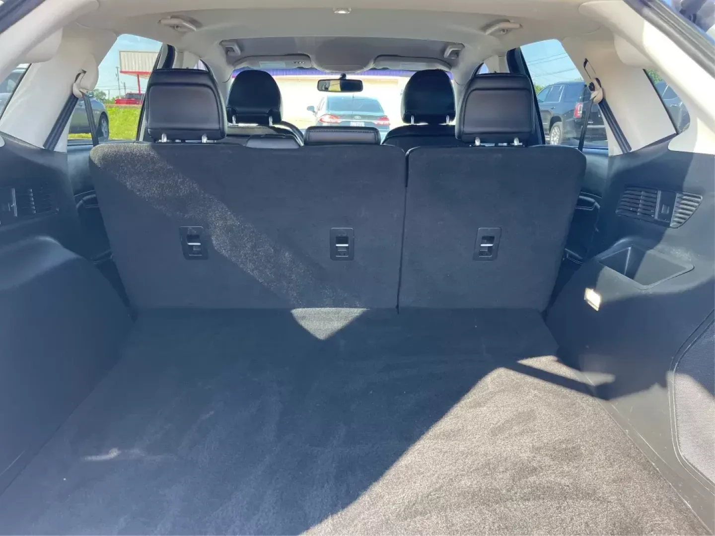 2017 Ford Edge Titanium (2FMPK3K98HB) with an Other engine, located at 880 E. National Road, Vandalia, OH, 45377, (937) 908-9800, 39.891918, -84.183594 - **Explore the Open Road with the 2017 Ford Edge Titanium Perfect for Family Adventures!**<br /> <br /> Are you ready to elevate your driving experience? Whether you're carting the kids to soccer practice or planning a weekend getaway, the 2017 Ford Edge Titanium SUV is your ticket to comfort and st - Photo#11
