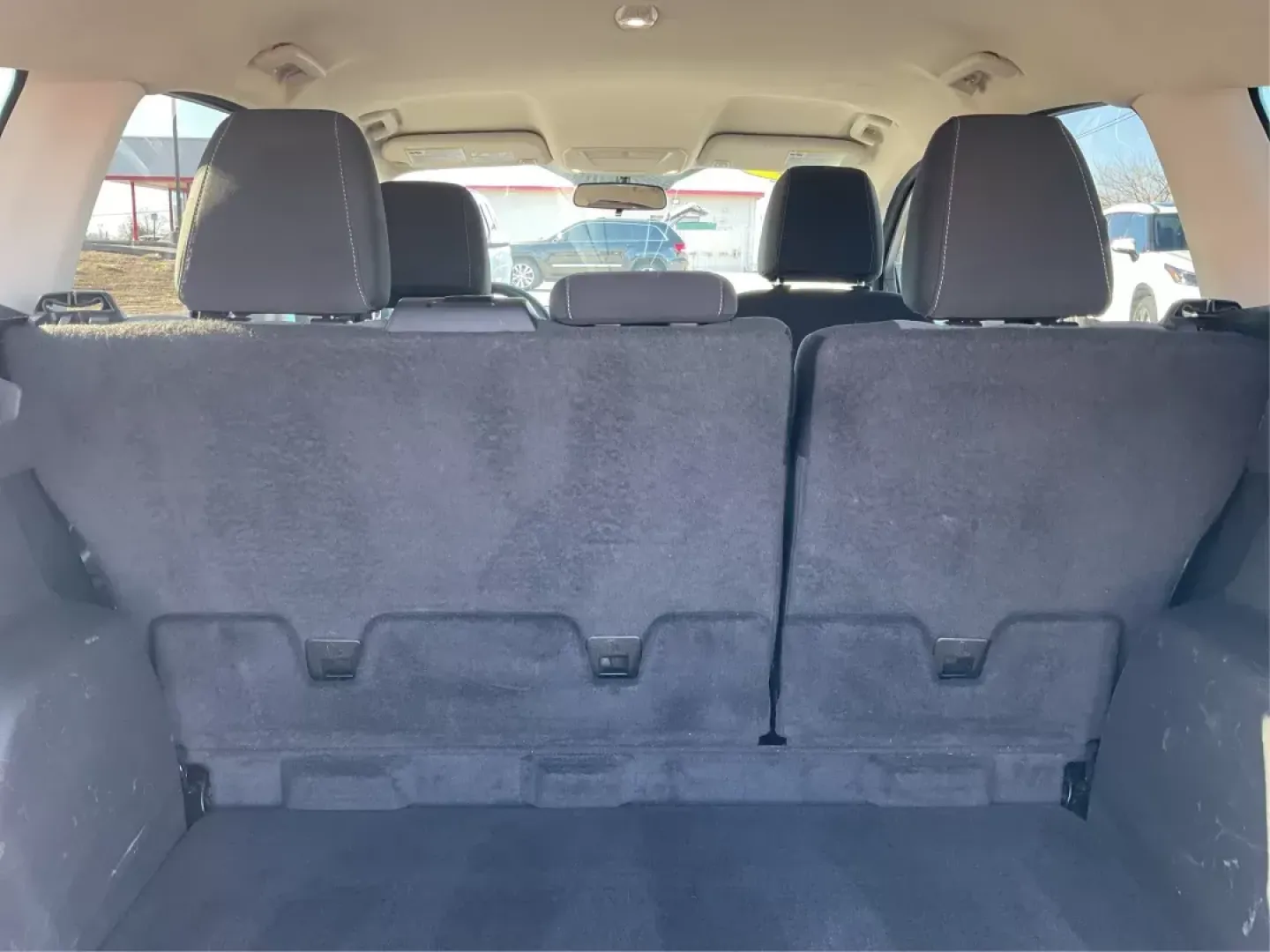2017 Ford Escape SE 4WD (1FMCU9G93HU) with an 2.0L L4 DOHC 16V engine, 6-Speed Automatic transmission, located at 1184 Kauffman Ave, Fairborn, OH, 45324, (937) 908-9800, 39.807072, -84.030914 - ### Discover the 2017 Ford Escape SE 4WD Your Perfect Companion for Family Adventures!<br /> <br /> Are you searching for an SUV that blends comfort, reliability, and performance, perfect for weekend getaways or daily commutes? Look no further! The 2017 Ford Escape SE 4WD at Advantage Car and Credi - Photo#10