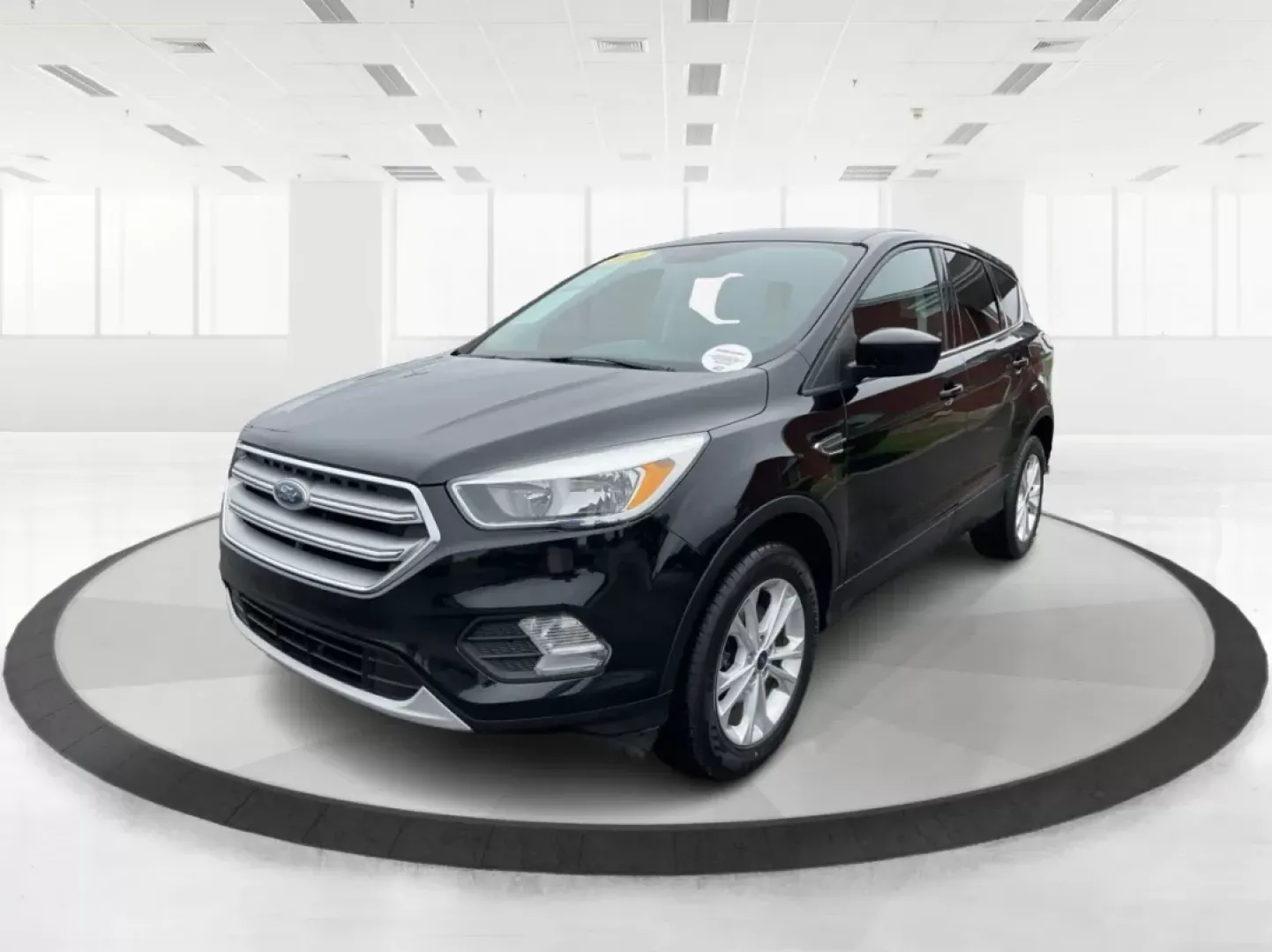 2017 Ford Escape SE (1FMCU9GD0HU) with an Other engine, located at 880 E. National Road, Vandalia, OH, 45377, (937) 908-9800, 39.891918, -84.183594 - **Explore New Adventures with the 2017 Ford Escape SE - Your Perfect Companion for Every Journey!**<br /> <br /> Imagine embarking on spontaneous weekend getaways or daily commutes with absolute confidence and comfort. The 2017 Ford Escape SE, now available at Advantage Car and Credit in Fairborn, O - Photo#8