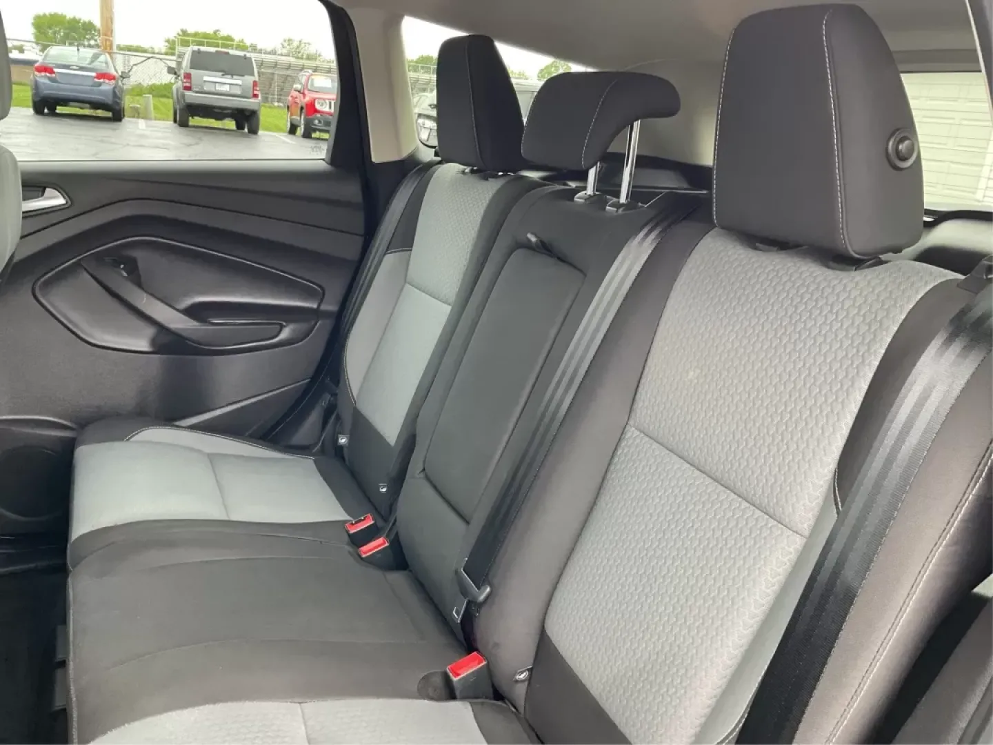 2017 Ford Escape SE (1FMCU9GD0HU) with an Other engine, located at 880 E. National Road, Vandalia, OH, 45377, (937) 908-9800, 39.891918, -84.183594 - **Explore New Adventures with the 2017 Ford Escape SE - Your Perfect Companion for Every Journey!**<br /> <br /> Imagine embarking on spontaneous weekend getaways or daily commutes with absolute confidence and comfort. The 2017 Ford Escape SE, now available at Advantage Car and Credit in Fairborn, O - Photo#10