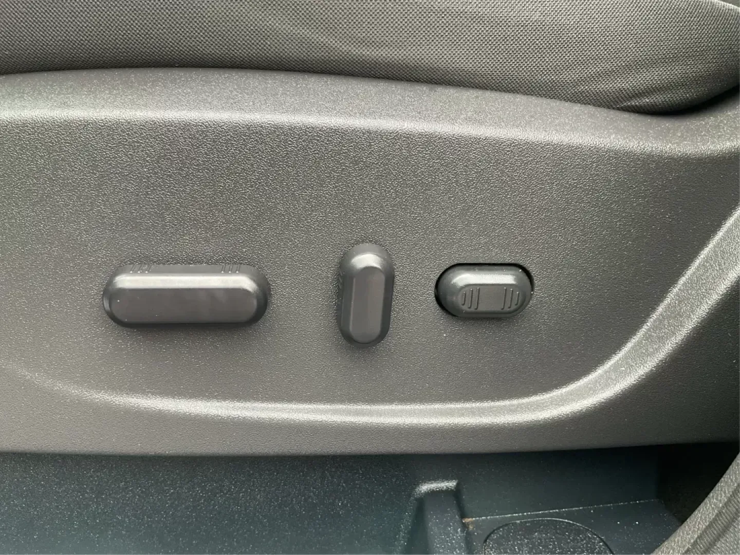2017 Ford Escape SE (1FMCU9GD0HU) with an Other engine, located at 880 E. National Road, Vandalia, OH, 45377, (937) 908-9800, 39.891918, -84.183594 - **Explore New Adventures with the 2017 Ford Escape SE - Your Perfect Companion for Every Journey!**<br /> <br /> Imagine embarking on spontaneous weekend getaways or daily commutes with absolute confidence and comfort. The 2017 Ford Escape SE, now available at Advantage Car and Credit in Fairborn, O - Photo#17