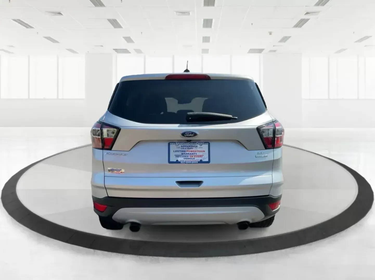 2017 Ford Escape SE (1FMCU9GD4HU) with an Other engine, located at 401 Woodman Dr, Riverside, OH, 45431, (937) 908-9800, 39.760899, -84.123421 - **Adventure Awaits in This 2017 Ford Escape SE Perfect for Your Next Journey!**<br /> <br /> If you're looking for a versatile vehicle that meets the needs of an active lifestyle, the 2017 Ford Escape SE is the perfect choice for adventurous families or budget-conscious commuters. With ample room f - Photo#3