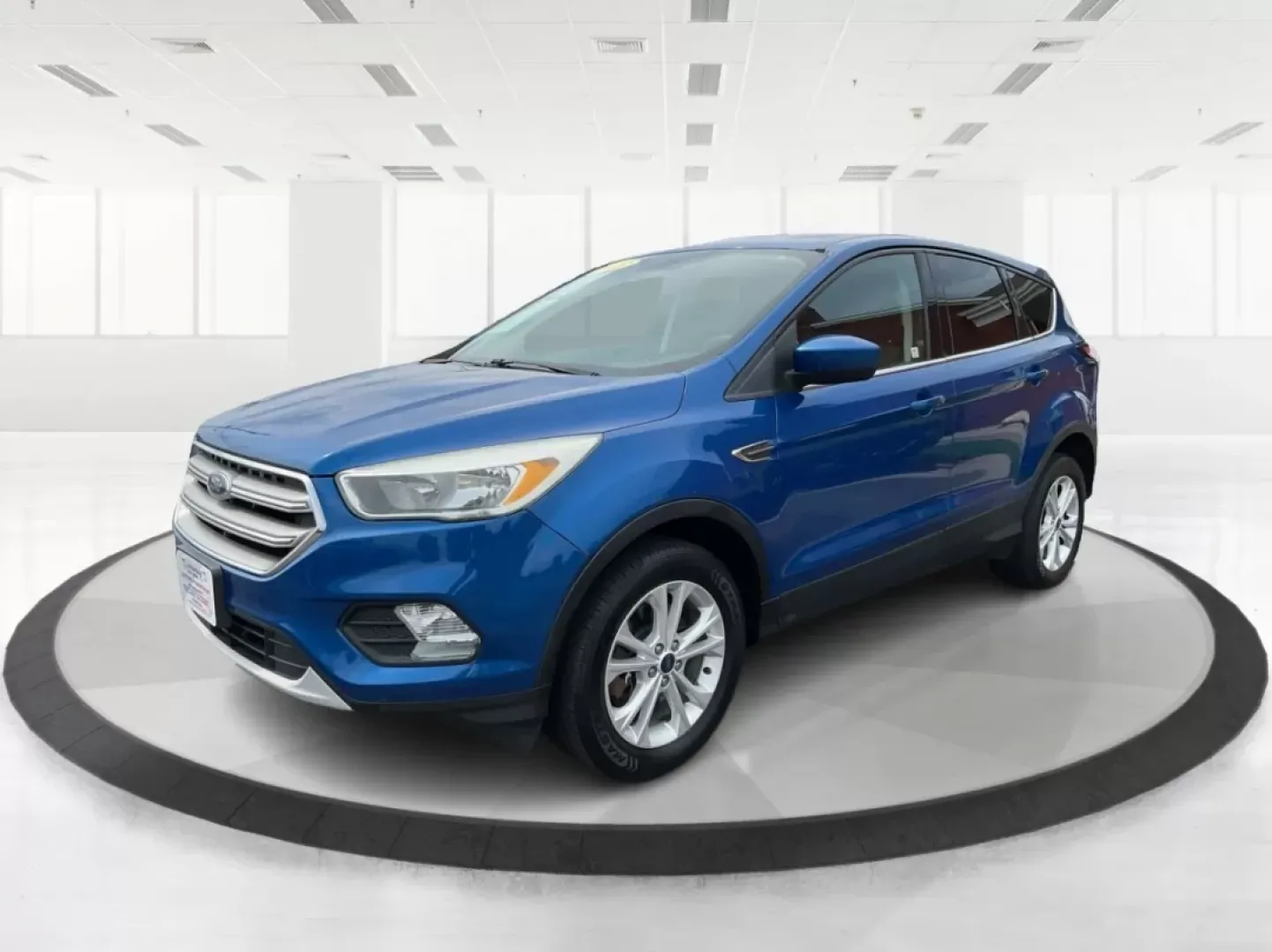 2017 Ford Escape SE (1FMCU9GD3HU) with an Other engine, located at 4508 South Dixie Dr, Moraine, OH, 45439, (937) 908-9800, 39.689976, -84.218452 - Are you searching for a reliable and stylish SUV that fits seamlessly into your busy lifestyle? Look no further than this stunning 2017 Ford Escape SE, available now at Advantage Car and Credit in Fairborn, OH. With its robust features and comfortable design, this vehicle is perfect for growing fami - Photo#7