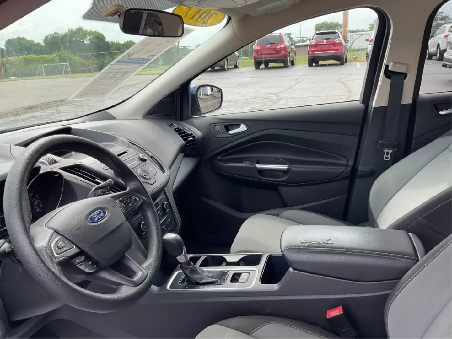 2017 Ford Escape SE (1FMCU9GD3HU) with an Other engine, located at 4508 South Dixie Dr, Moraine, OH, 45439, (937) 908-9800, 39.689976, -84.218452 - Are you searching for a reliable and stylish SUV that fits seamlessly into your busy lifestyle? Look no further than this stunning 2017 Ford Escape SE, available now at Advantage Car and Credit in Fairborn, OH. With its robust features and comfortable design, this vehicle is perfect for growing fami - Photo#8