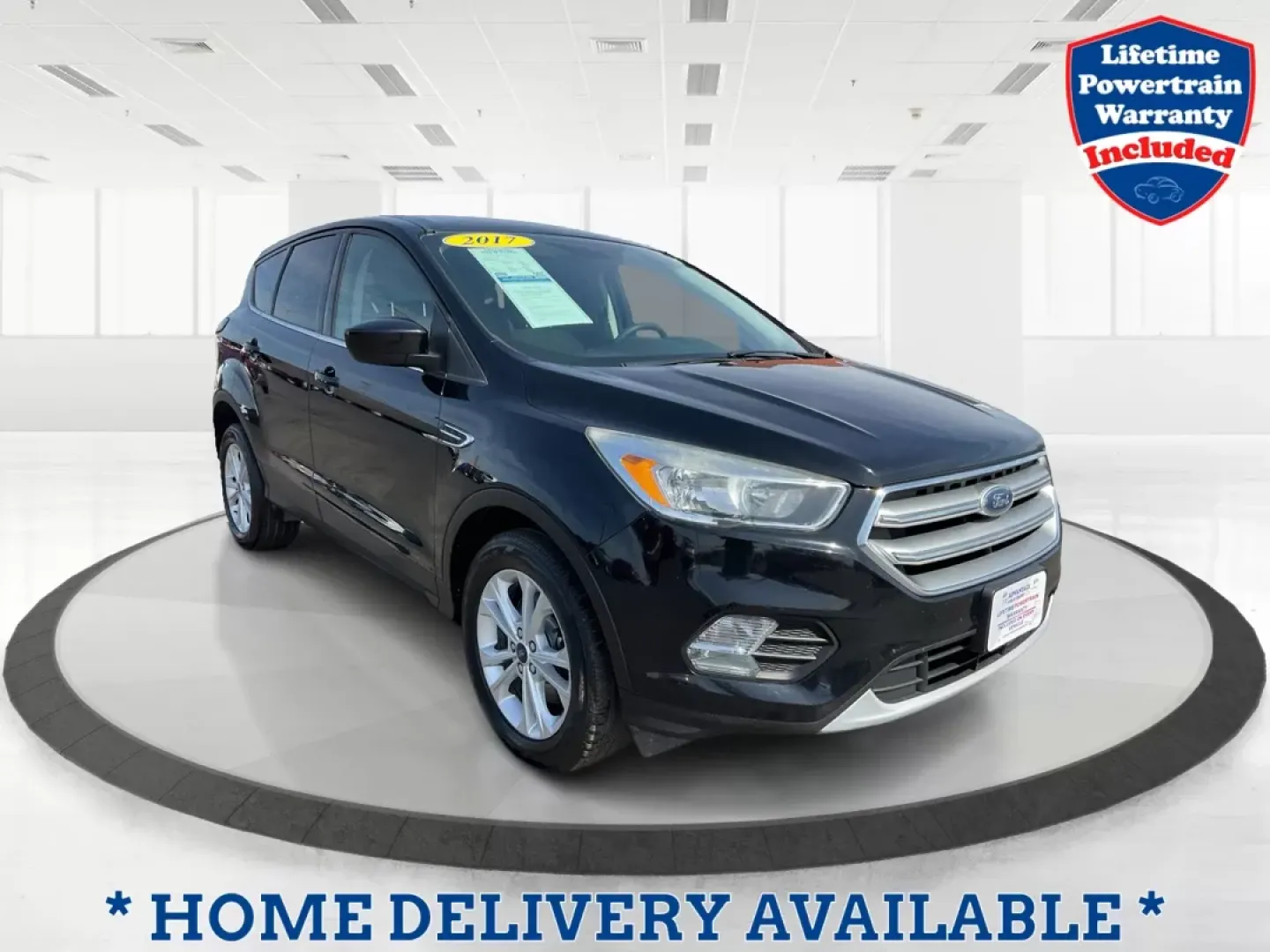 2017 Ford Escape SE (1FMCU0G9XHU) with an EcoBoost 1.5L I-4 gasoline direct injection engine, located at 1230 East Main St, Xenia, OH, 45385, (937) 908-9800, 39.688026, -83.910172 - ### Discover the Adventure of the 2017 Ford Escape SE at Advantage Car and Credit<br /> <br /> If you're seeking a vehicle that perfectly adapts to your active lifestyle, look no further than the 2017 Ford Escape SE, available now at Advantage Car and Credit in Fairborn, OH. Whether you're embarking - Photo#0