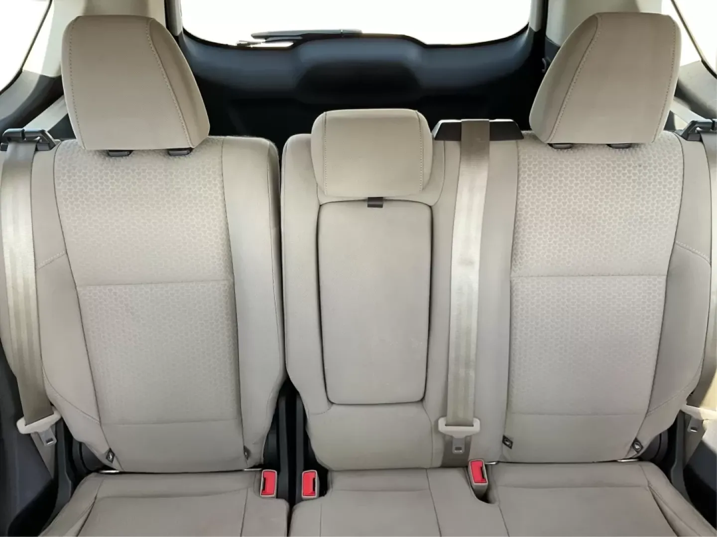 2017 Ford Escape SE (1FMCU0G9XHU) with an EcoBoost 1.5L I-4 gasoline direct injection engine, located at 1230 East Main St, Xenia, OH, 45385, (937) 908-9800, 39.688026, -83.910172 - ### Discover the Adventure of the 2017 Ford Escape SE at Advantage Car and Credit<br /> <br /> If you're seeking a vehicle that perfectly adapts to your active lifestyle, look no further than the 2017 Ford Escape SE, available now at Advantage Car and Credit in Fairborn, OH. Whether you're embarking - Photo#13