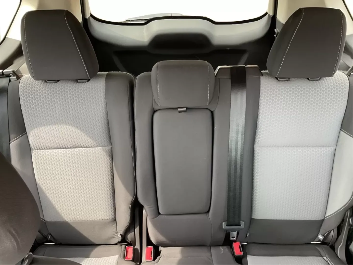 2017 Ford Escape SE (1FMCU9GD3HU) with an Other engine, located at 4508 South Dixie Dr, Moraine, OH, 45439, (937) 908-9800, 39.689976, -84.218452 - Are you searching for a reliable and stylish SUV that fits seamlessly into your busy lifestyle? Look no further than this stunning 2017 Ford Escape SE, available now at Advantage Car and Credit in Fairborn, OH. With its robust features and comfortable design, this vehicle is perfect for growing fami - Photo#14