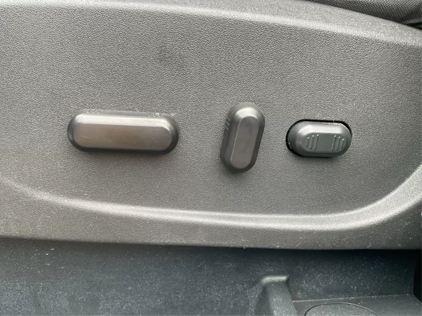 2017 Ford Escape SE (1FMCU9GD3HU) with an Other engine, located at 4508 South Dixie Dr, Moraine, OH, 45439, (937) 908-9800, 39.689976, -84.218452 - Are you searching for a reliable and stylish SUV that fits seamlessly into your busy lifestyle? Look no further than this stunning 2017 Ford Escape SE, available now at Advantage Car and Credit in Fairborn, OH. With its robust features and comfortable design, this vehicle is perfect for growing fami - Photo#18