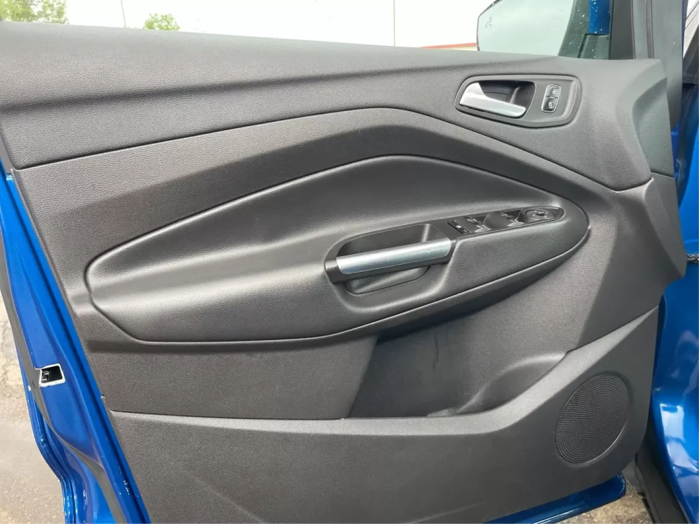 2017 Ford Escape SE (1FMCU0GD5HU) with an Other engine, located at 1951 S Dayton Lakeview Rd., New Carlisle, OH, 45344, (937) 908-9800, 39.890999, -84.050255 - **Adventure Awaits in This 2017 Ford Escape SE Perfect for Your Ohio Lifestyle!**<br /> <br /> Are you ready to embrace the open road? Whether you're commuting to work, taking the kids to soccer practice, or planning a weekend getaway to nearby attractions like the National Museum of the U.S. Air F - Photo#18