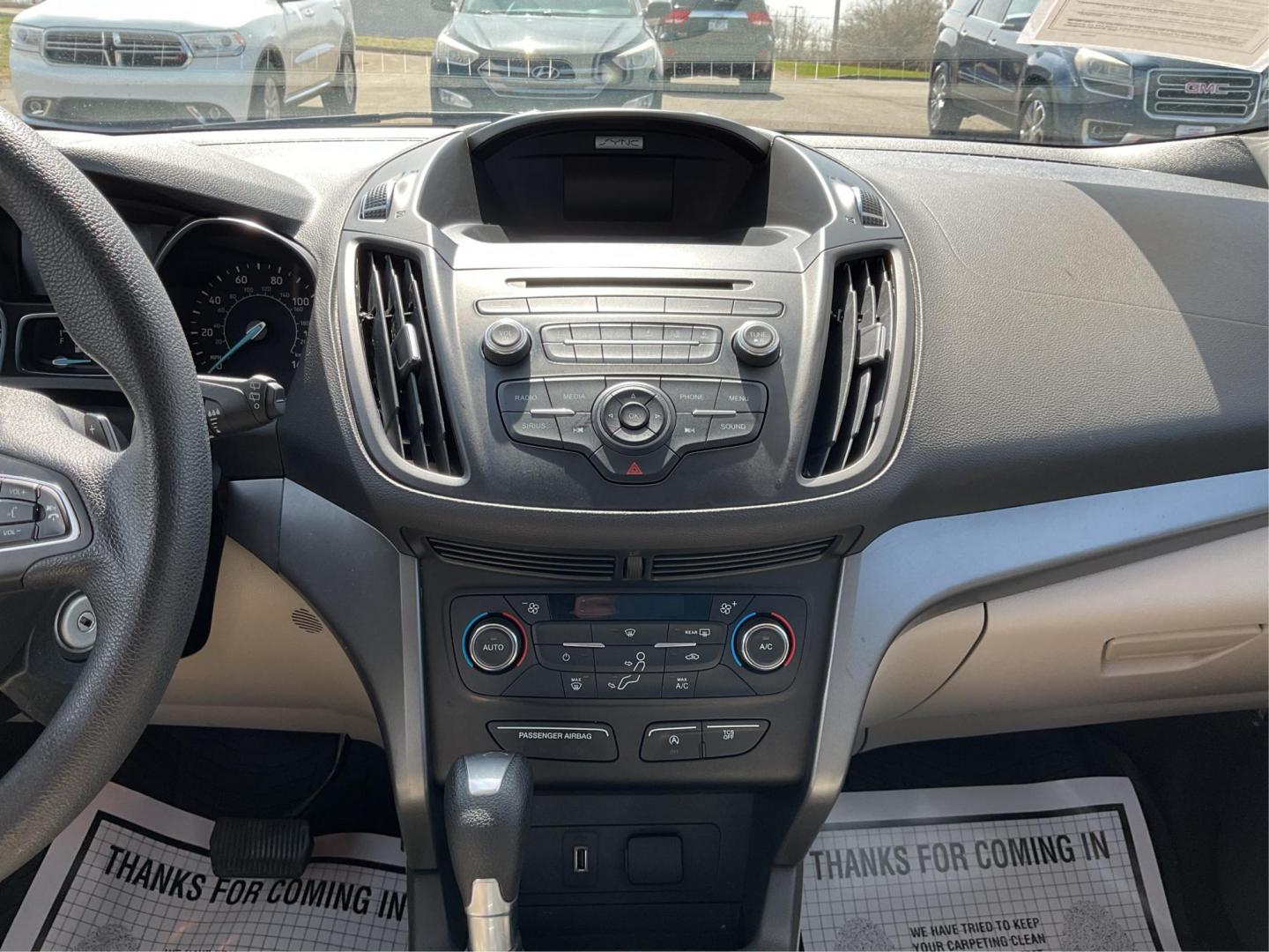 2017 Ford Escape SE (1FMCU0G9XHU) with an EcoBoost 1.5L I-4 gasoline direct injection engine, located at 4508 South Dixie Dr, Moraine, OH, 45439, (937) 908-9800, 39.689976, -84.218452 - 2017 Ford Escape SE - Photo#11