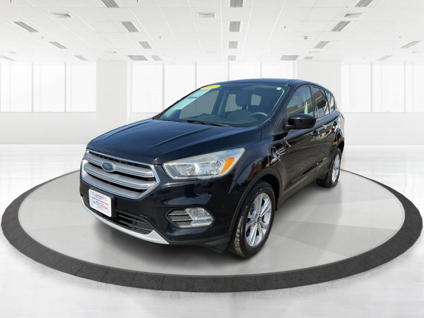2017 Ford Escape SE (1FMCU0G9XHU) with an EcoBoost 1.5L I-4 gasoline direct injection engine, located at 4508 South Dixie Dr, Moraine, OH, 45439, (937) 908-9800, 39.689976, -84.218452 - 2017 Ford Escape SE - Photo#7