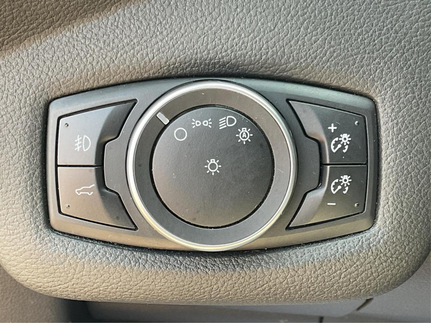 2017 Ford Escape SE (1FMCU0GD3HU) with an Other engine, located at 1184 Kauffman Ave, Fairborn, OH, 45324, (937) 908-9800, 39.807072, -84.030914 - 2017 Ford Escape SE - Photo#16